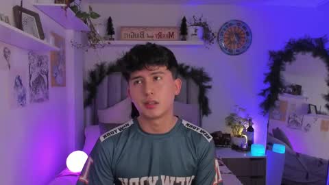 Snapshot of aidan_hale chatting on November 27, 2025, 12:02 am A H online show from November 27, 2025, 12:02 am