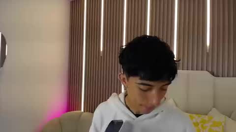 Snapshot of aiden_rivers_ chatting on February 20, 2026, 12:49 pm Aiden online show from February 20, 2026, 12:49 pm