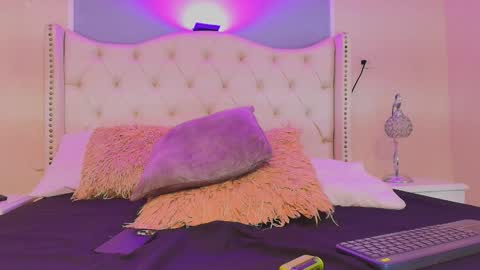 Snapshot of aiden_royce chatting on September 13, 2025, 9:14 pm aiden_royce online show from September 13, 2025, 9:14 pm