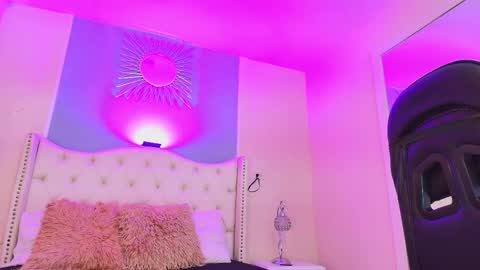 Snapshot of aiden_royce chatting on September 24, 2025, 3:32 am aiden_royce online show from September 24, 2025, 3:32 am