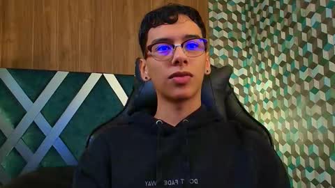 Snapshot of aiden_royce chatting on September 26, 2025, 2:48 am aiden_royce online show from September 26, 2025, 2:48 am