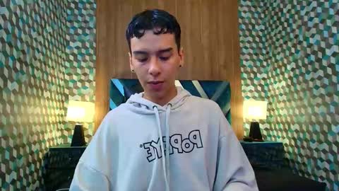 Snapshot of aiden_royce chatting on October 2, 2025, 3:35 am aiden_royce online show from October 2, 2025, 3:35 am