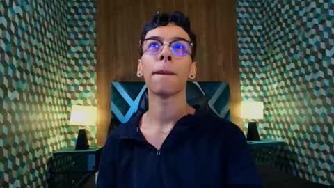 Snapshot of aiden_royce chatting on October 12, 2025, 8:30 pm aiden_royce online show from October 12, 2025, 8:30 pm