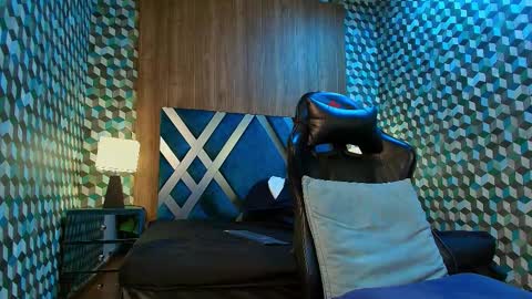 Snapshot of aiden_royce chatting on October 20, 2025, 2:34 am aiden_royce online show from October 20, 2025, 2:34 am