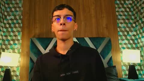 Snapshot of aiden_royce chatting on October 27, 2025, 4:27 am aiden_royce online show from October 27, 2025, 4:27 am