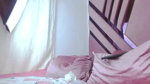 Snapshot of aiilynsmiith chatting on October 18, 2025, 2:36 am aiilynsmiith online show from October 18, 2025, 2:36 am