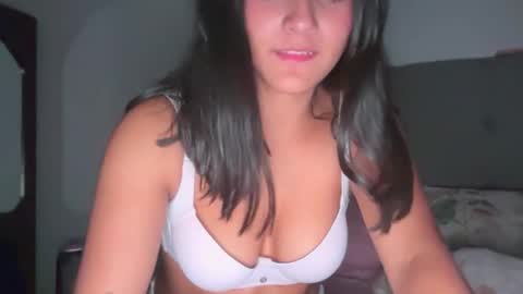 Aiisha online show from May 12, 2026, 12:52 am