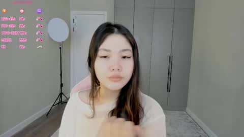 aiko_mainee online show from February 22, 2026, 3:18 am