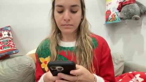 Snapshot of ailebun chatting on December 25, 2024, 6:52 am Aile online show from December 25, 2024, 6:52 am