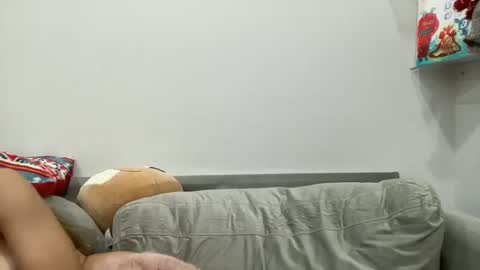 Snapshot of ailebun chatting on December 25, 2024, 12:58 pm Aile online show from December 25, 2024, 12:58 pm