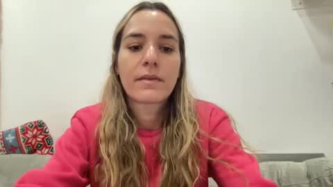 Snapshot of ailebun chatting on December 27, 2024, 7:46 pm Aile online show from December 27, 2024, 7:46 pm