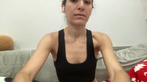 Snapshot of ailebun chatting on December 31, 2024, 5:44 am Aile online show from December 31, 2024, 5:44 am