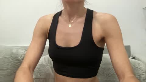 Snapshot of ailebun chatting on December 31, 2024, 11:53 am Aile online show from December 31, 2024, 11:53 am