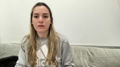 Snapshot of ailebun chatting on January 26, 2025, 8:45 pm Aile online show from January 26, 2025, 8:45 pm