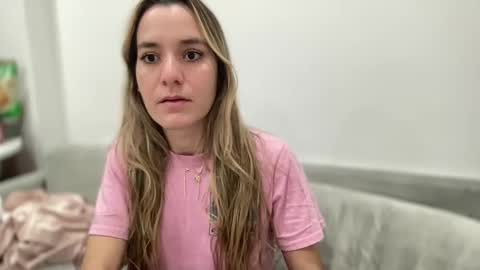 Snapshot of ailebun chatting on January 30, 2025, 2:06 am Aile online show from January 30, 2025, 2:06 am