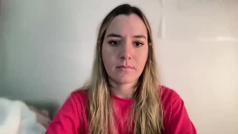 Snapshot of ailebun chatting on February 14, 2025, 5:51 am Aile online show from February 14, 2025, 5:51 am