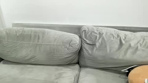 Snapshot of ailebun chatting on February 17, 2025, 12:59 pm Aile online show from February 17, 2025, 12:59 pm