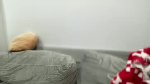 Snapshot of ailebun chatting on February 21, 2025, 6:51 am Aile online show from February 21, 2025, 6:51 am