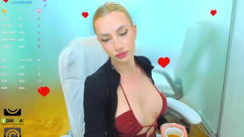 Allie  online show from May 30, 2026, 7:27 am