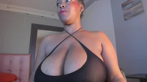 Snapshot of aileenkeys chatting on May 22, 2026, 8:47 pm aileenkeys online show from May 22, 2026, 8:47 pm