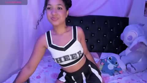 ailen and aria online show from June 12, 2026, 5:39 am