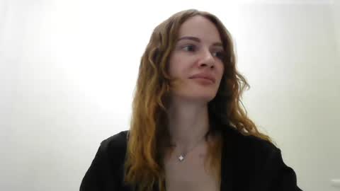 AinyrVixxen online show from June 28, 2026, 8:37 pm