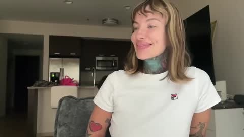 Airgead online show from November 8, 2025, 3:01 pm