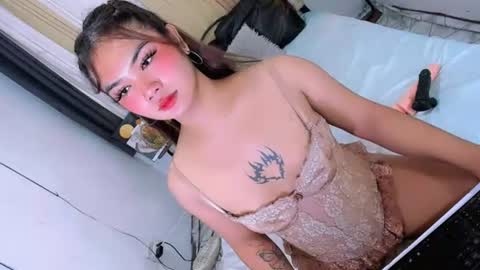 airy_lust online show from July 7, 2026, 5:06 pm