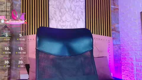 Snapshot of aisha__cambell chatting on May 20, 2026, 11:05 am aisha__cambell online show from May 20, 2026, 11:05 am