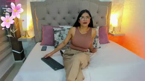 aisha__cambell online show from July 28, 2026, 10:43 am