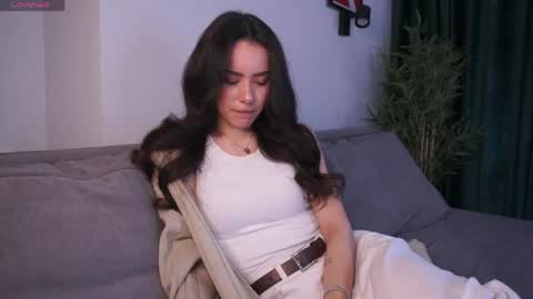 Aisha online show from May 2, 2026, 5:23 am