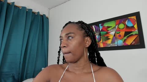 Snapshot of aisha_w10 chatting on January 31, 2025, 12:18 pm Aisha online show from January 31, 2025, 12:18 pm