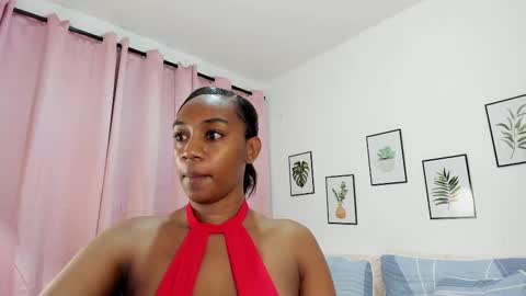 Snapshot of aisha_w10 chatting on February 22, 2025, 12:29 pm Aisha online show from February 22, 2025, 12:29 pm