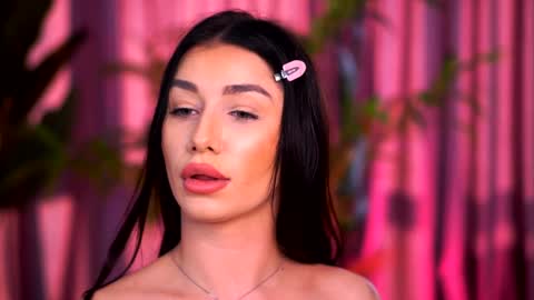 Lora online show from January 8, 2025, 8:49 am