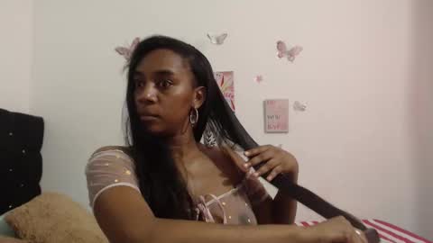 Snapshot of aishaowens chatting on November 25, 2025, 7:58 pm Aisha online show from November 25, 2025, 7:58 pm