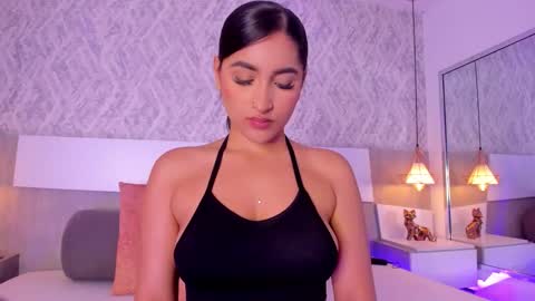 Aisha online show from September 8, 2025, 3:22 pm