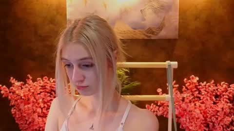 Snapshot of aishiro chatting on February 17, 2025, 6:59 pm aishiro online show from February 17, 2025, 6:59 pm