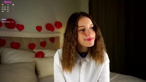 Snapshot of aislyfarran chatting on February 16, 2025, 1:14 am Aliza online show from February 16, 2025, 1:14 am