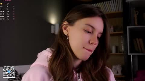 Snapshot of aislyfarran chatting on September 24, 2025, 1:09 am Aliza online show from September 24, 2025, 1:09 am