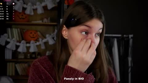 Snapshot of aislyfarran chatting on October 29, 2025, 1:08 am Aliza online show from October 29, 2025, 1:08 am