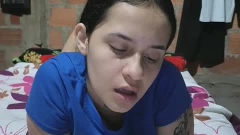 Snapshot of aitana23_ chatting on April 23, 2026, 8:33 pm aiti online show from April 23, 2026, 8:33 pm