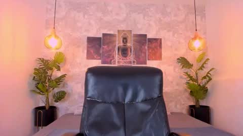 Snapshot of aitana_baker_ chatting on December 18, 2025, 10:05 pm little aitana online show from December 18, 2025, 10:05 pm