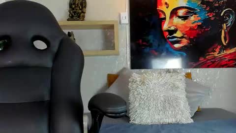 Snapshot of aitana_baker_ chatting on February 18, 2026, 3:35 am little aitana online show from February 18, 2026, 3:35 am