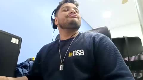 Esteban online show from January 22, 2025, 4:44 am