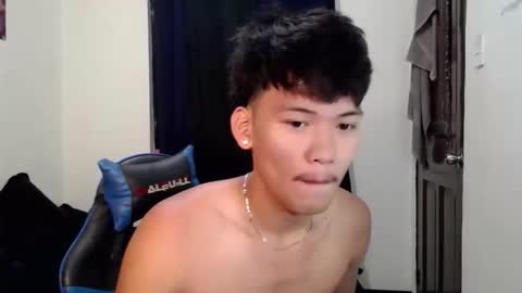 aj_daksxx online show from May 1, 2026, 6:34 pm