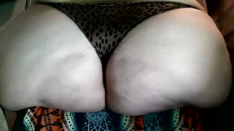 Snapshot of ajlwes chatting on December 31, 2024, 10:37 am ajlwes online show from December 31, 2024, 10:37 am