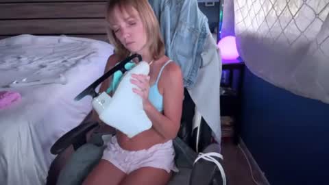 AJ online show from July 1, 2026, 12:23 am