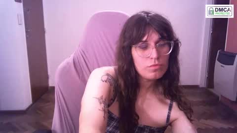 Snapshot of akamedolle chatting on March 10, 2026, 3:11 am Veronica Akame 3 online show from March 10, 2026, 3:11 am