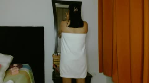 Snapshot of akanekihm chatting on June 18, 2026, 9:14 am MIRANDA online show from June 18, 2026, 9:14 am