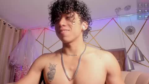 akazaboy online show from April 29, 2026, 5:33 am